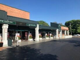 Northfield Village Square - Pub