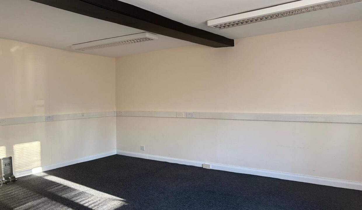 Main Rd, Boreham for lease Interior Photo- Image 1 of 2