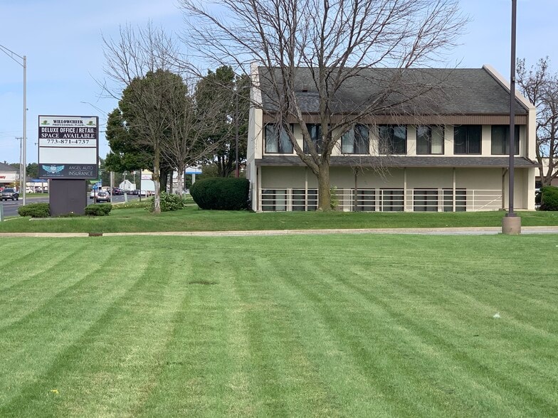 3349 Willowcreek Rd, Portage, IN for lease - Building Photo - Image 3 of 7