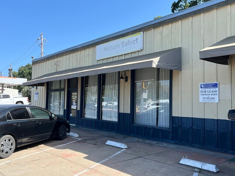 1080 Main St, Saint Helena, CA for lease - Building Photo - Image 1 of 8