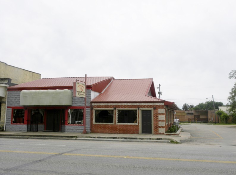 511 Main St, Palacios, TX for sale - Building Photo - Image 1 of 1
