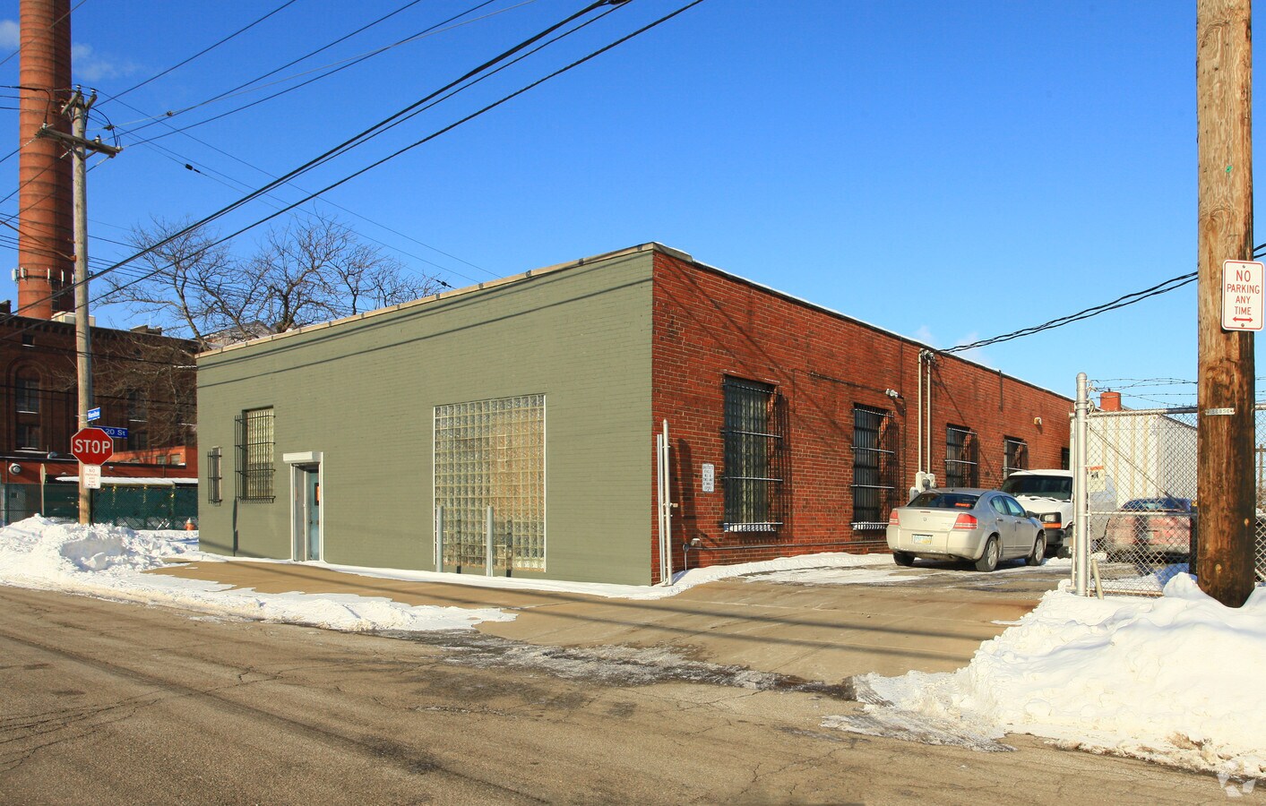 2001 Hamilton Ave, Cleveland, OH 44114