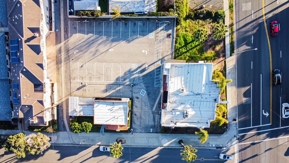 1106 S Pacific Coast Hwy, Redondo Beach, CA for sale - Building Photo - Image 3 of 4