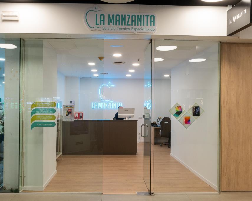 Calle Armengual de la Mota, 12, Málaga, Málaga for lease Interior Photo- Image 1 of 1