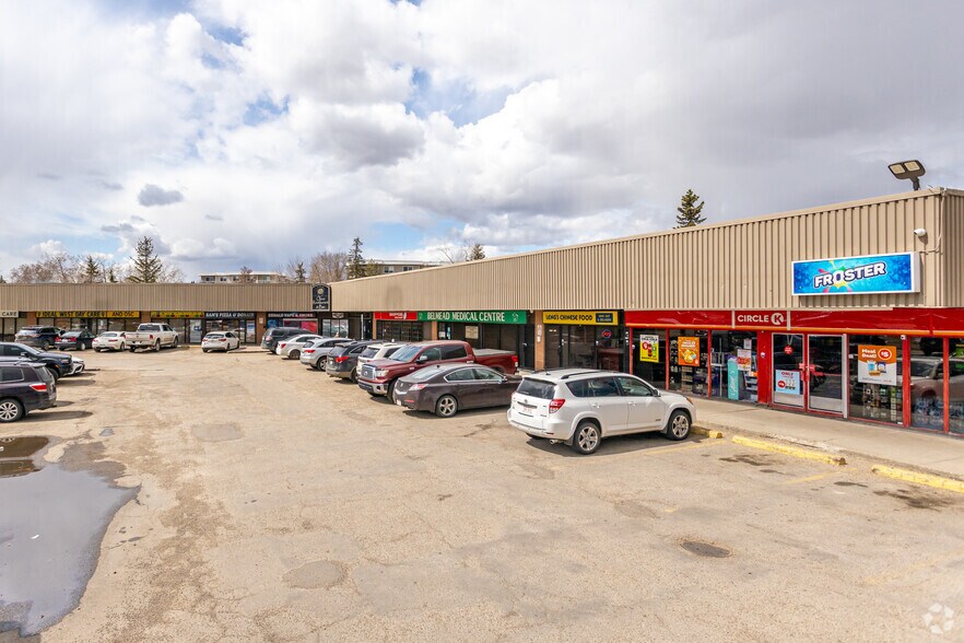 18208-18252 89th Ave NW, Edmonton, AB for lease - Primary Photo - Image 1 of 2