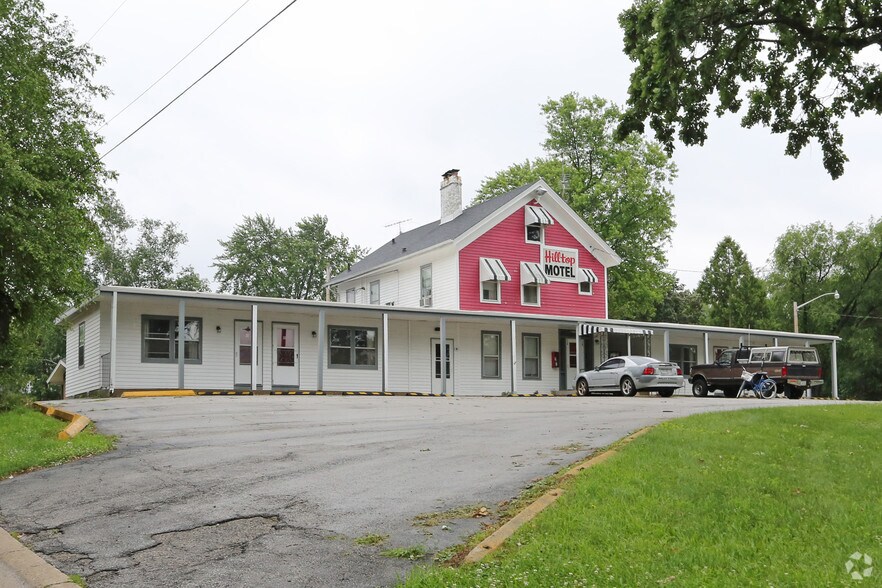200 E Truman Ave, Jefferson, WI for sale - Primary Photo - Image 1 of 1