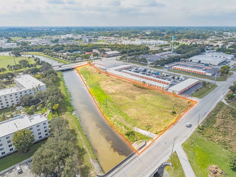 2648-2665 2nd Ave N, Lake Worth, FL for sale - Building Photo - Image 2 of 9