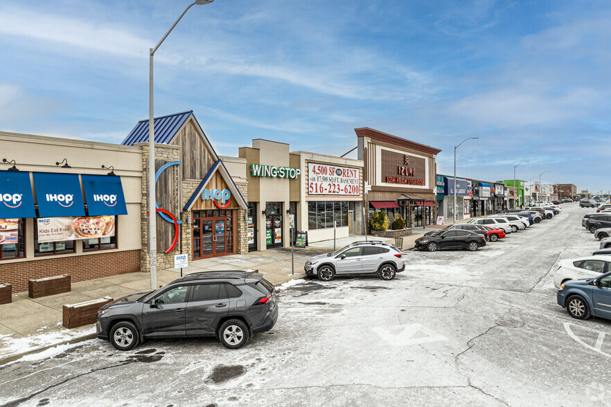 2921-2953 Hempstead Tpke, Levittown, NY for sale - Building Photo - Image 3 of 7