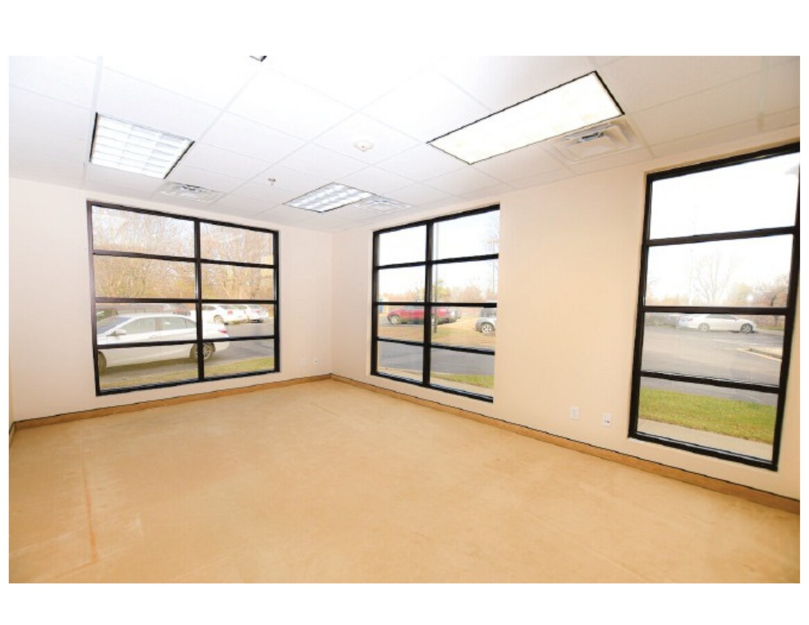 1021 Majestic Dr, Lexington, KY 40513 - Unit 150+180 -  - Interior Photo - Image 1 of 4