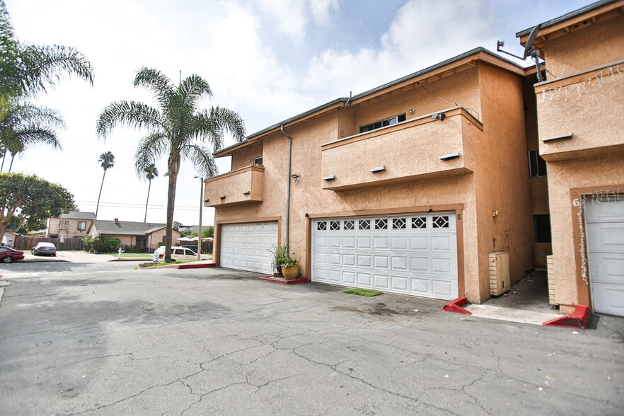 3627 W 11th St, Santa Ana, CA for sale - Building Photo - Image 2 of 49