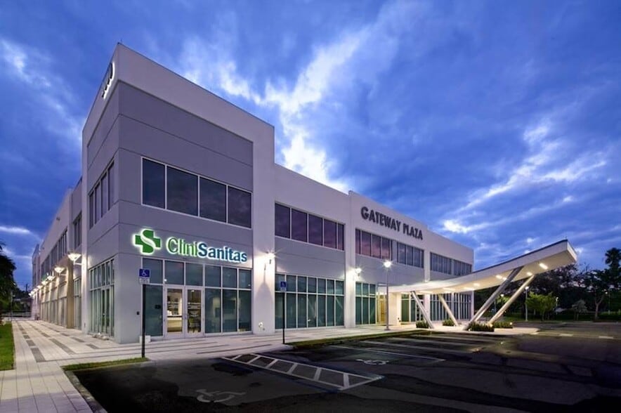 2000 NW 87th Ave, Doral, FL for lease - Building Photo - Image 1 of 7