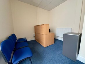 19 Dale Rd, Matlock for lease Interior Photo- Image 2 of 10