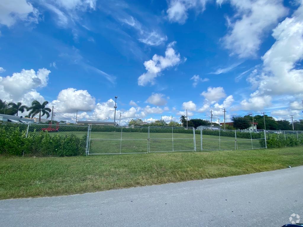 42 NE 3rd Rd, Homestead, FL for sale Primary Photo- Image 1 of 7
