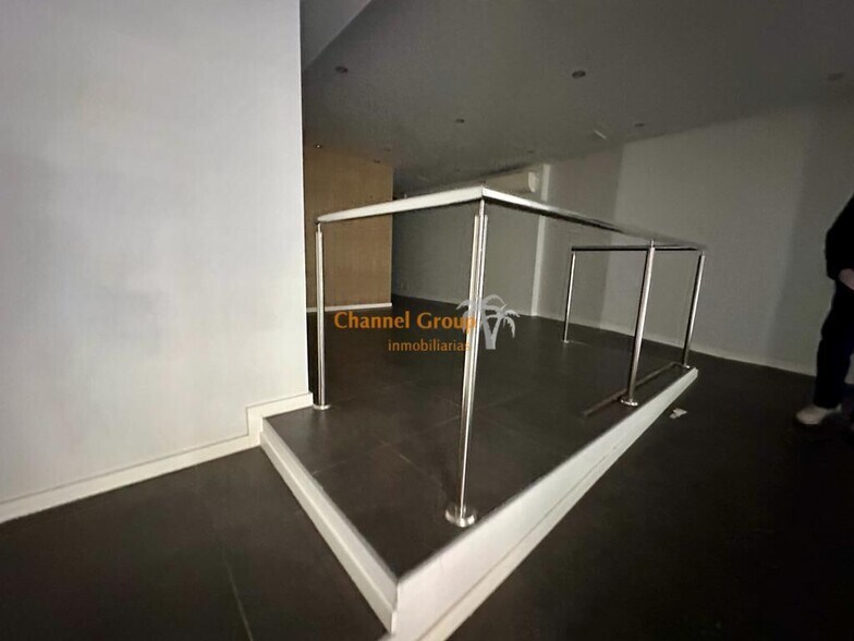 Retail in Elche, Alicante for lease - Building Photo - Image 2 of 5