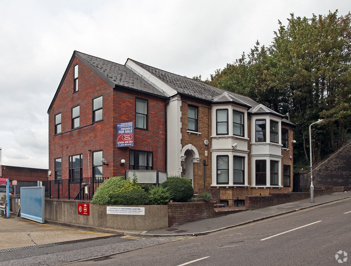 7 Priory Rd, High HP13 6SE Priory Gate House