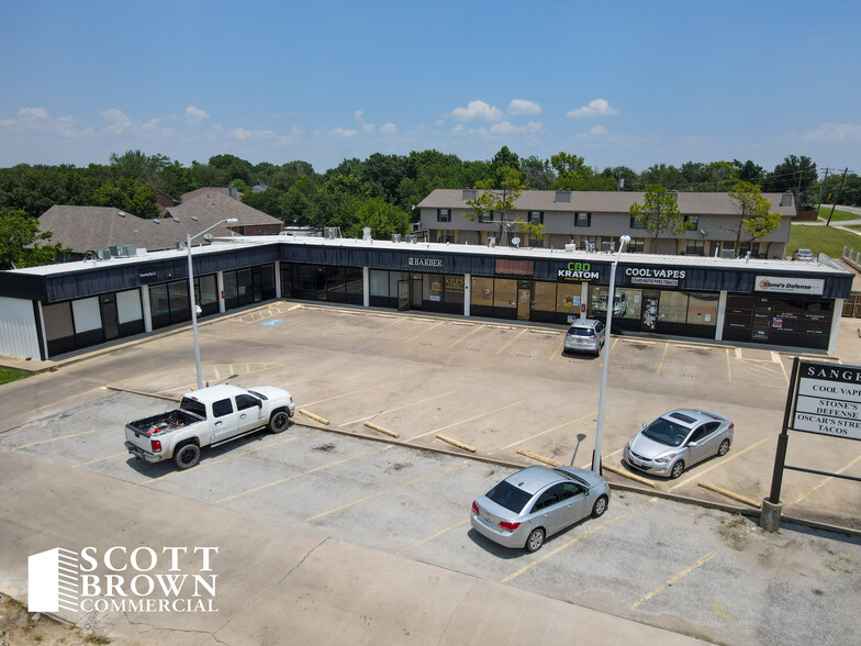 904 S 5th St, Sanger, TX for lease - Building Photo - Image 2 of 15