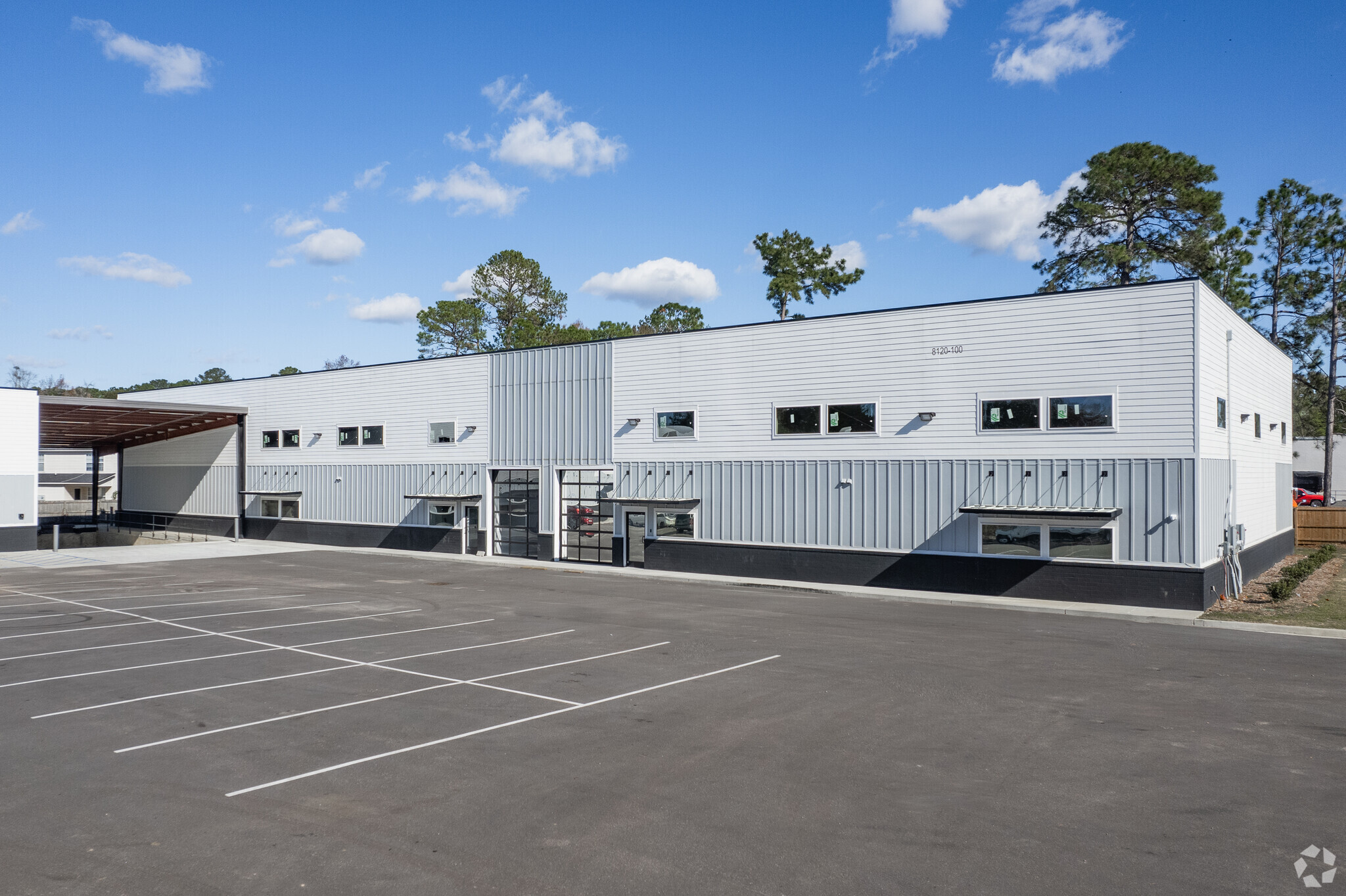 8120 Windsor Hill Blvd, North Charleston, SC for lease Building Photo- Image 1 of 6