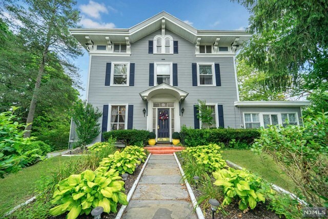 27 Trinity St, Newton, NJ for sale Building Photo- Image 1 of 1