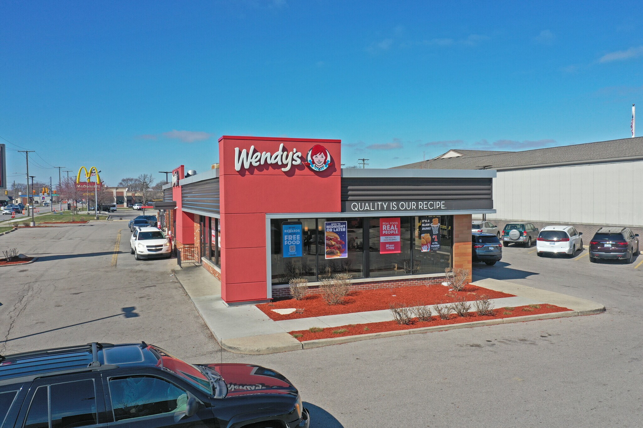 18001 E 9 Mile Rd, Eastpointe, MI for sale Building Photo- Image 1 of 1