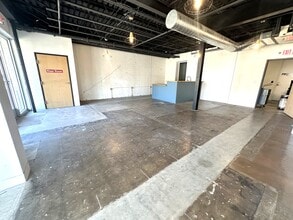 1212 N Hudson Ave, Oklahoma City, OK for lease Interior Photo- Image 2 of 3