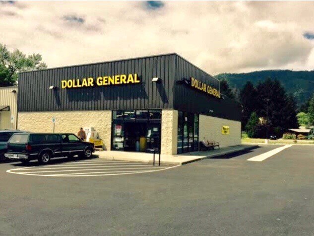 110 W Main St, Rogue River, OR for sale - Primary Photo - Image 1 of 1