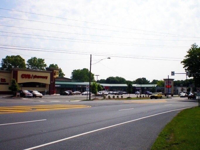 24042434 Catasauqua Rd, Bethlehem, PA 18018