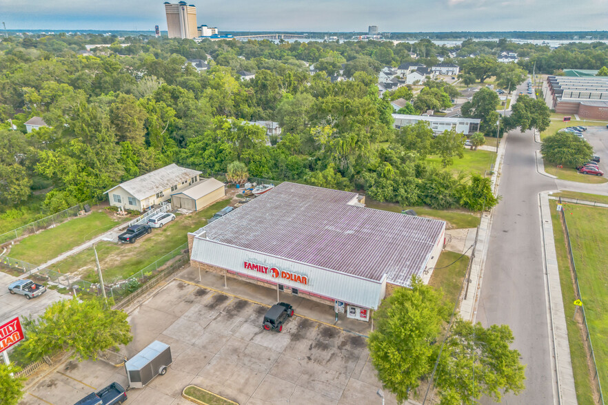 602 Division St, Biloxi, MS for sale - Building Photo - Image 2 of 4