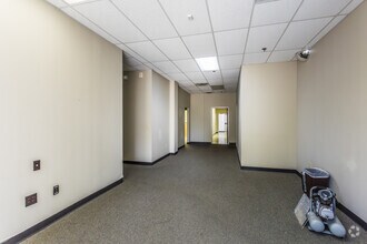 7375 Adrianne Pl, Bartlett, TN for lease Interior Photo- Image 2 of 7