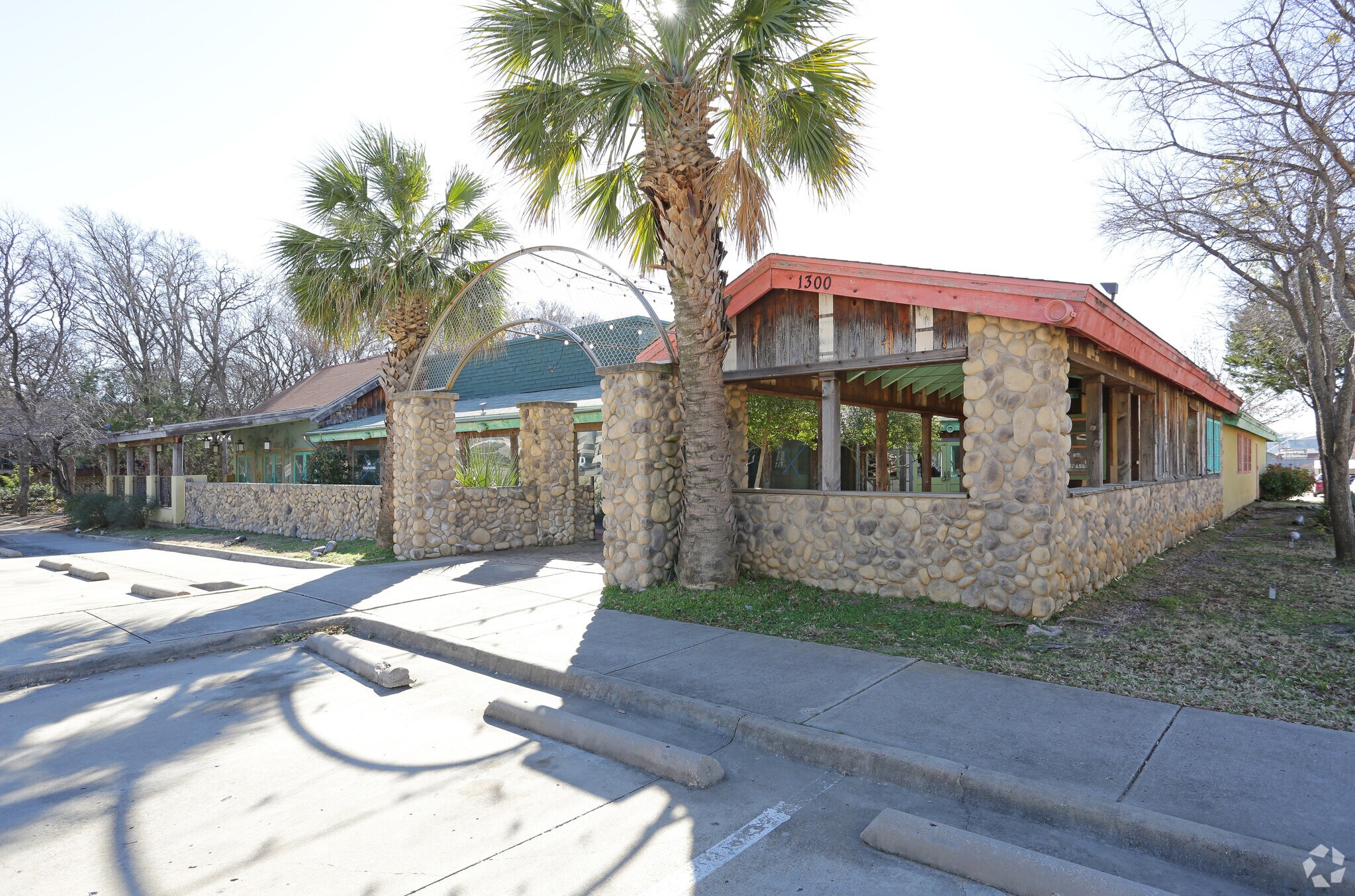 1300 E Copeland Rd, Arlington, TX for sale Primary Photo- Image 1 of 1