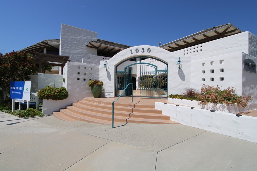 1030 Foothill Blvd, La Cañada Flintridge, CA for lease - Building Photo - Image 2 of 7