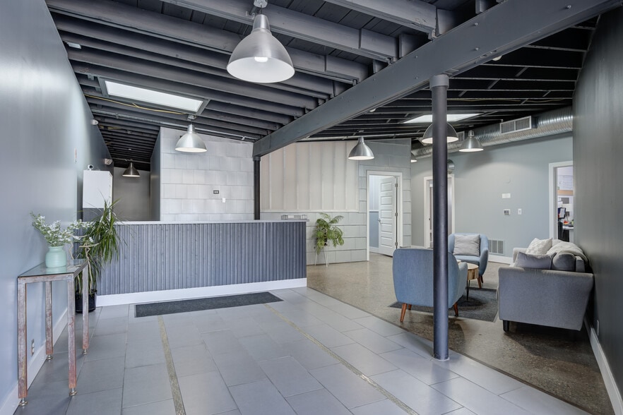 628 E Parent Ave, Royal Oak, MI for lease - Building Photo - Image 2 of 38