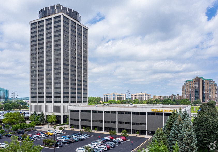 7900 Xerxes Ave S, Bloomington, MN 55431 (Wells Fargo Plaza) Office