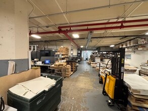 44-02 11th St, Long Island City, NY for lease Interior Photo- Image 1 of 3