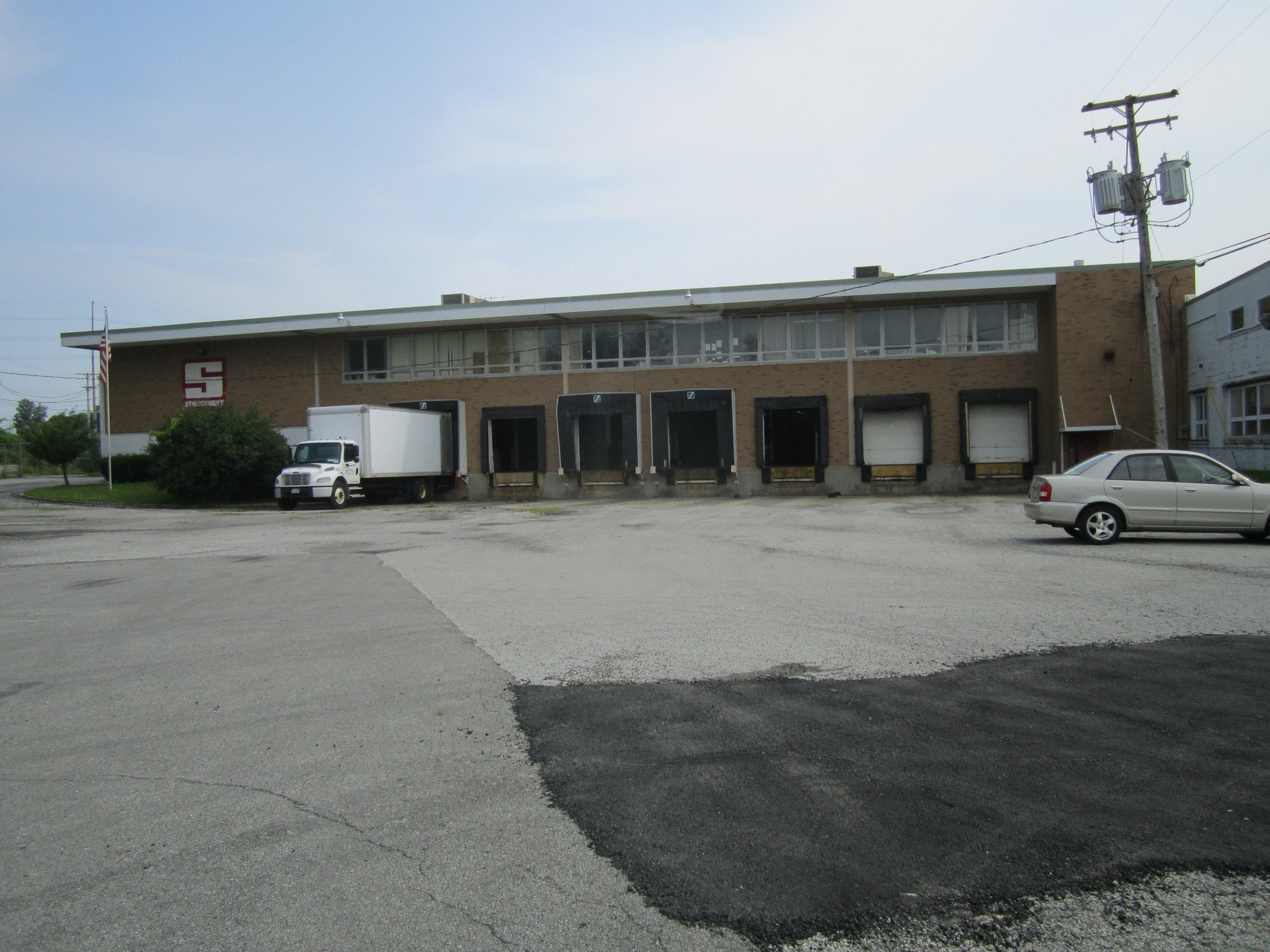 3745 Hendricks Rd, Youngstown, OH for lease Building Photo- Image 1 of 4