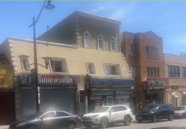 475-477 Clinton Ave, Newark, NJ for sale - Primary Photo - Image 1 of 6