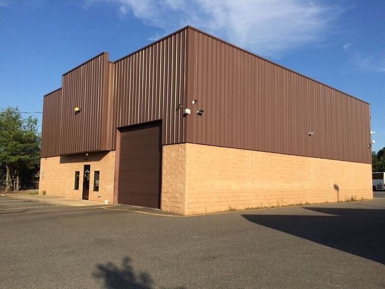 715 Old Shore Rd, Forked River, NJ for sale - Primary Photo - Image 1 of 1