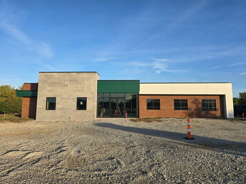 2229 State Rte 157, Edwardsville, IL for lease - Building Photo - Image 2 of 5