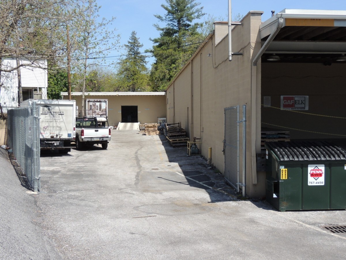 205 Roosevelt Ave, York, PA 17401