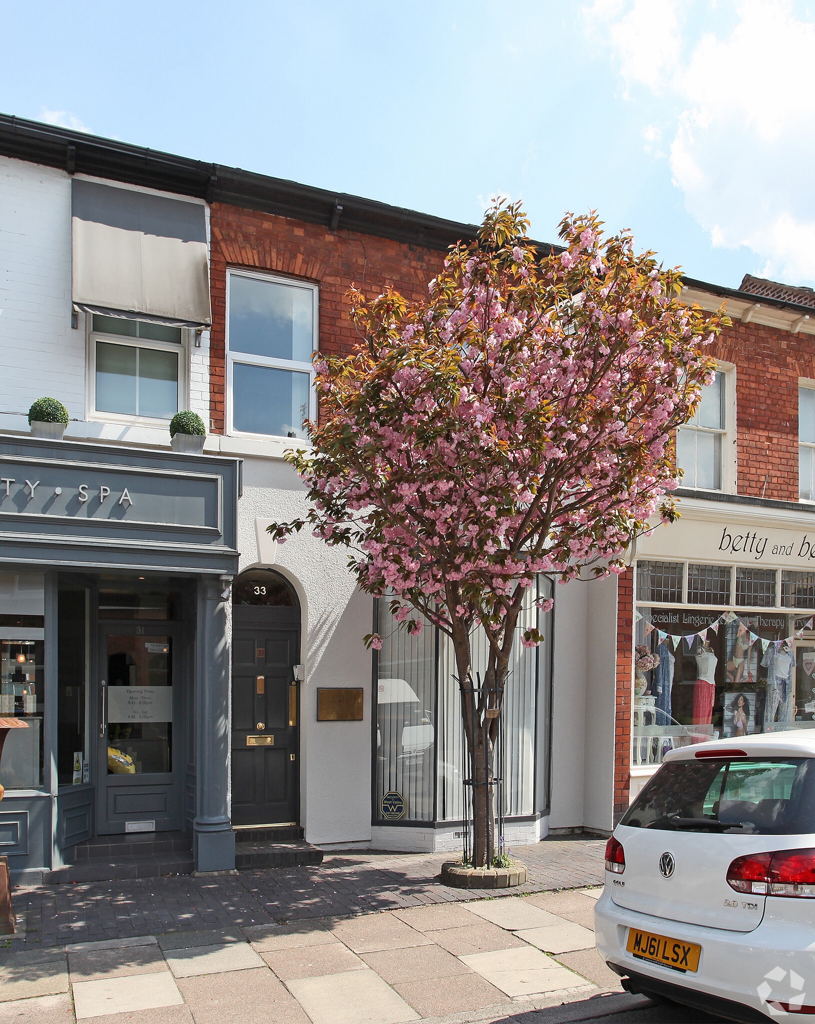 33-35 Oxford Rd, Altrincham for sale Primary Photo- Image 1 of 1