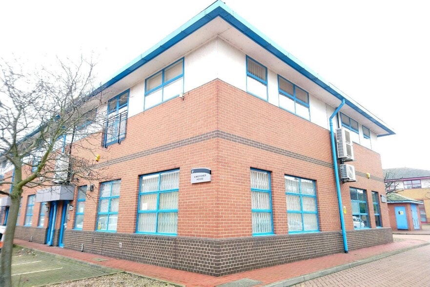 Trinity Way, London for lease - Building Photo - Image 1 of 6