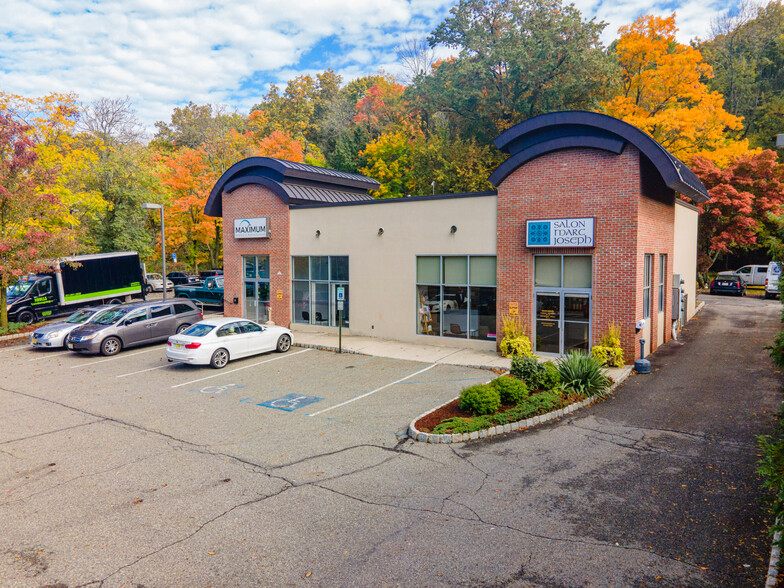 2252 Paterson-Hamburg Tpke, Wayne, NJ for lease - Primary Photo - Image 1 of 31