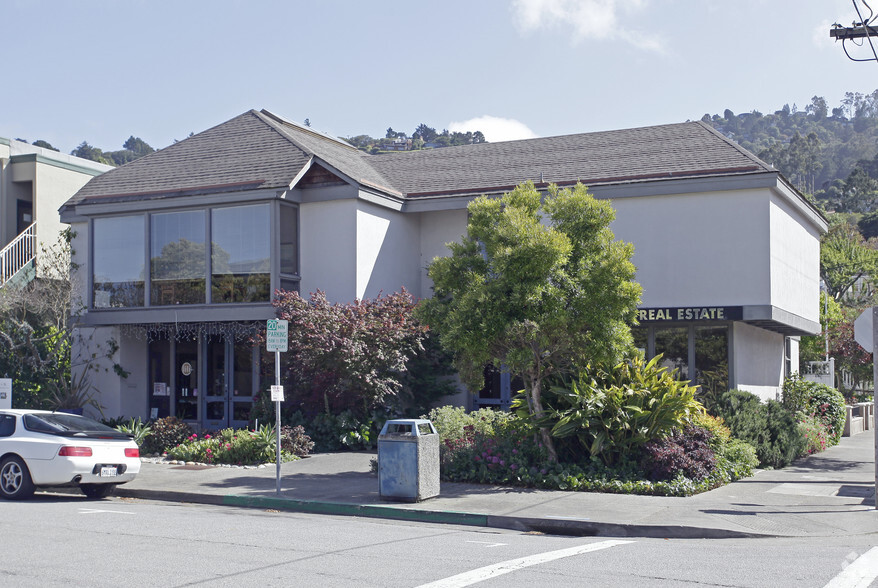 219-223 Caledonia St, Sausalito, CA for lease - Building Photo - Image 1 of 7