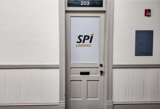 120-122 S Phillips Ave, Sioux Falls, SD for lease Interior Photo- Image 1 of 4