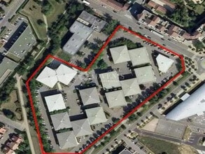 Voisins-le-Bretonneux - AERIAL map view