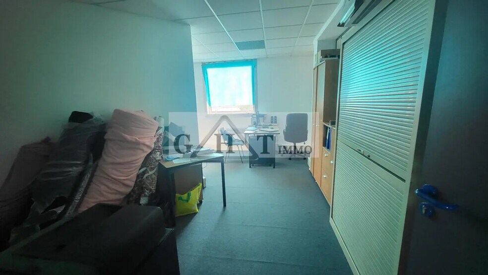 Office in Lognes for sale - Interior Photo - Image 2 of 7