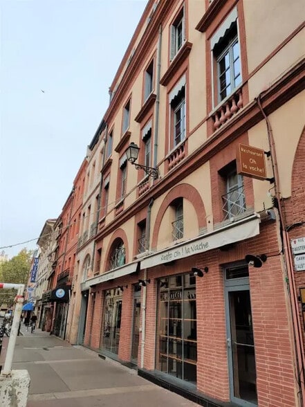 Office in Toulouse for lease - Building Photo - Image 3 of 8