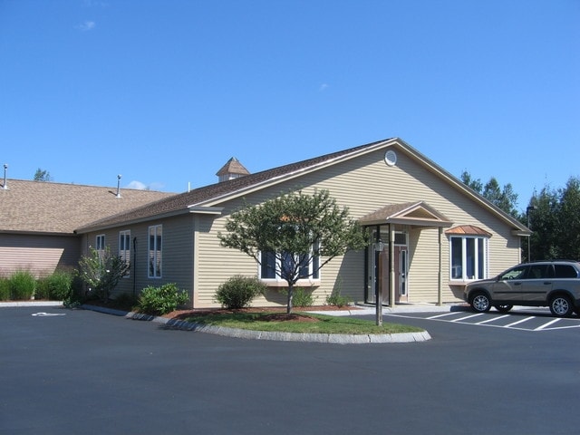 15 Chenell Dr, Concord, NH for sale - Building Photo - Image 3 of 6