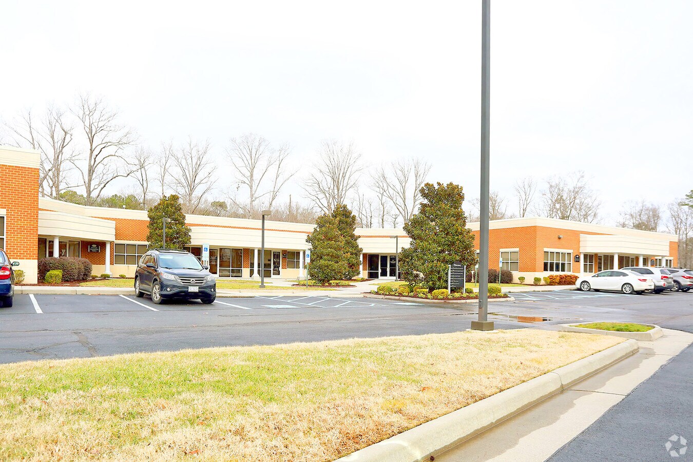 41 Old Oyster Point Rd, Newport News, VA 23602