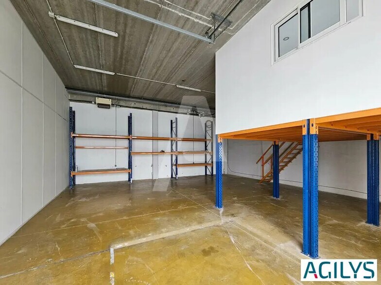 Flex in Villebon-sur-Yvette for sale - Interior Photo - Image 1 of 6