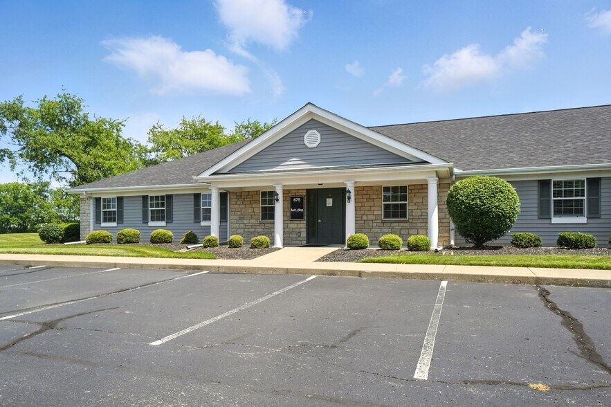 675-681 Hopewell Dr, Heath, OH for lease - Building Photo - Image 1 of 12
